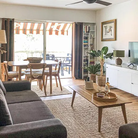 1 Bedroom Gorgeous In Saint-raphael Boulouris-sur-Mer