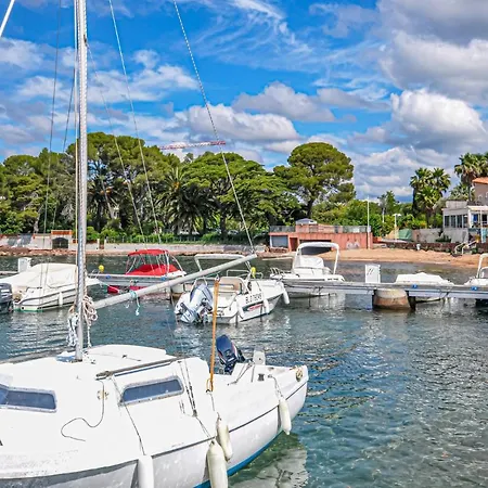 1 Bedroom Gorgeous In Saint-raphael Apartment *